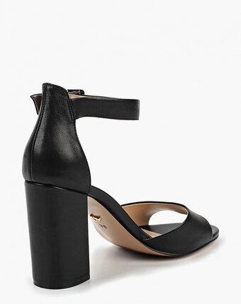 Миниатюра фотографии Босоножки laura valorosa