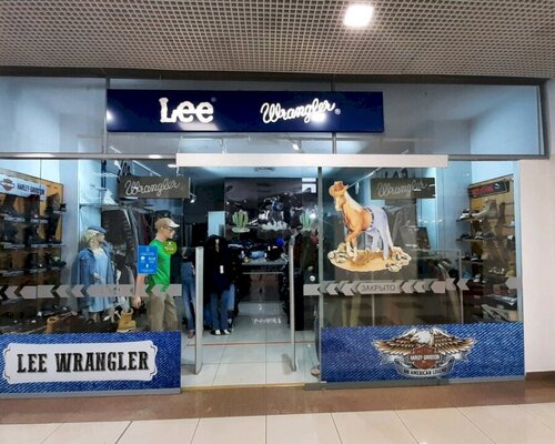 Фотография обувного магазина Lee Wrangler