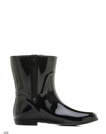 Миниатюра фотографии Резиновые сапоги, деревья