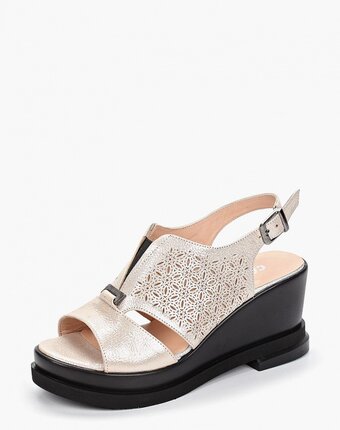 Миниатюра фотографии Босоножки clovis