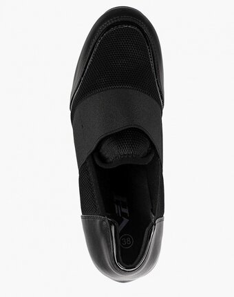 Миниатюра фотографии Кроссовки vh