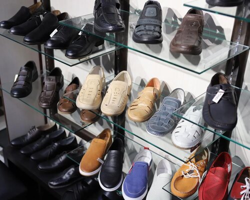 Фотография обувного магазина Магазин одежды и обуви Фотография обувного магазина Магазин одежды и обуви