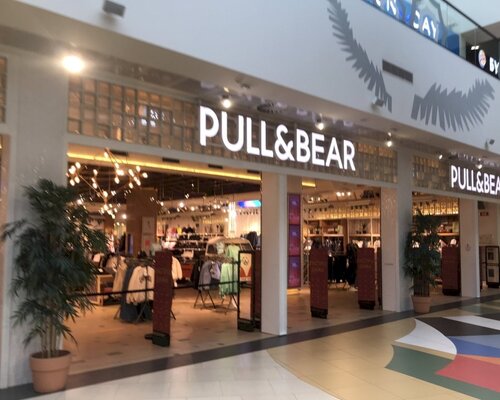 Фотография обувного магазина Pull & Bear