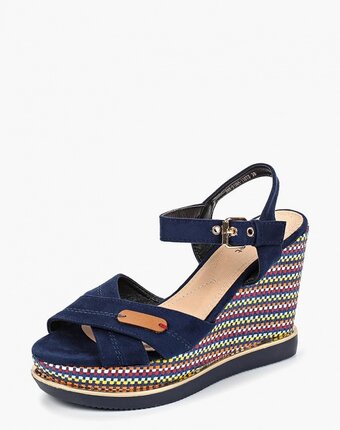 Миниатюра фотографии Босоножки instreet