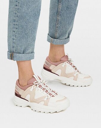 Миниатюра фотографии Кроссовки stradivarius