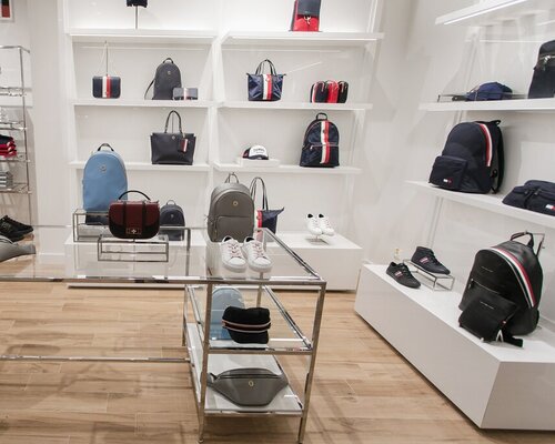 Фотография обувного магазина Tommy Hilfiger