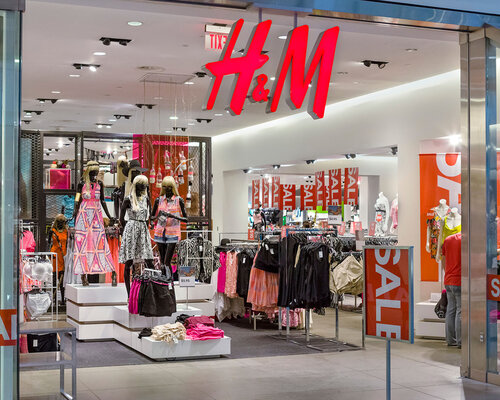 Фотография обувного магазина H & M