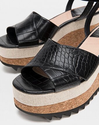 Миниатюра фотографии Босоножки stradivarius