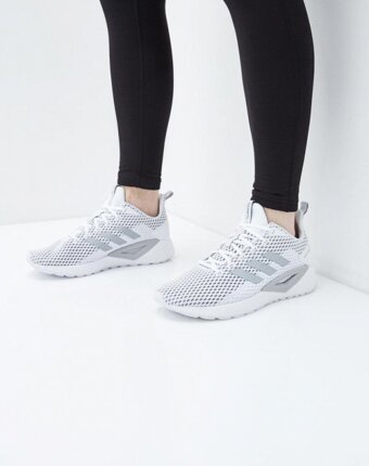 Миниатюра фотографии Кроссовки adidas