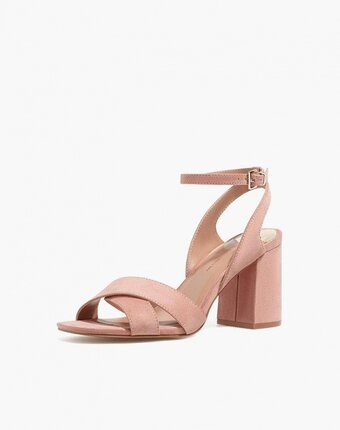 Миниатюра фотографии Босоножки stradivarius