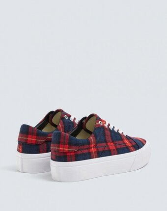 Миниатюра фотографии Кеды pull&bear