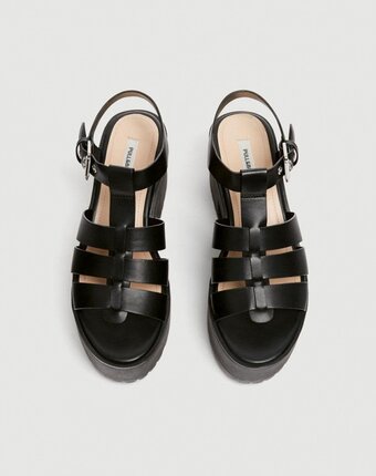 Миниатюра фотографии Босоножки pull&bear