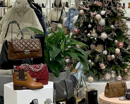 Фотография обувного магазина Cindy C. Eric