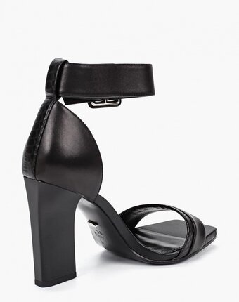 Миниатюра фотографии Босоножки vitacci